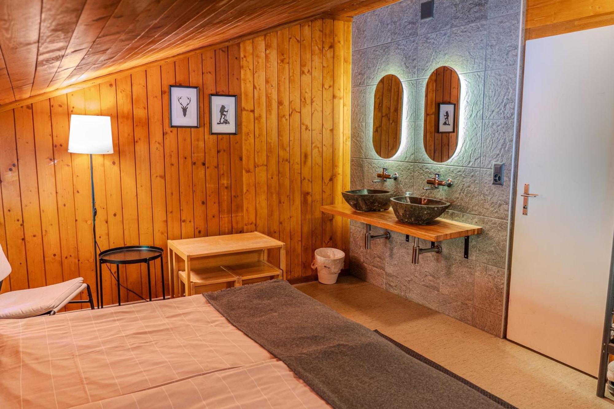 Family & Mountain Lodge C'Est La Vie ฮาลสิแบร์ก ภายนอก รูปภาพ
