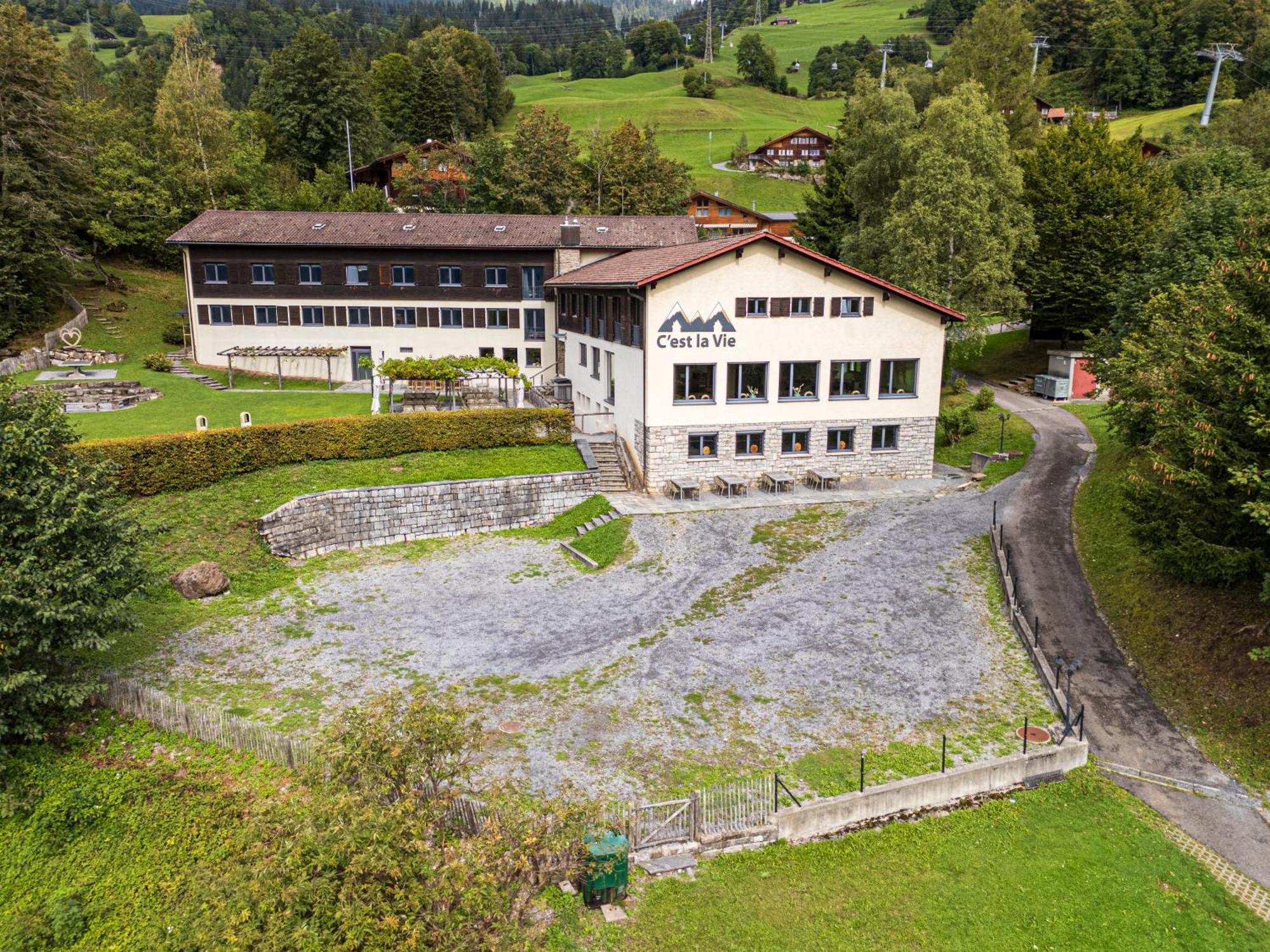 Family & Mountain Lodge C'Est La Vie ฮาลสิแบร์ก ภายนอก รูปภาพ