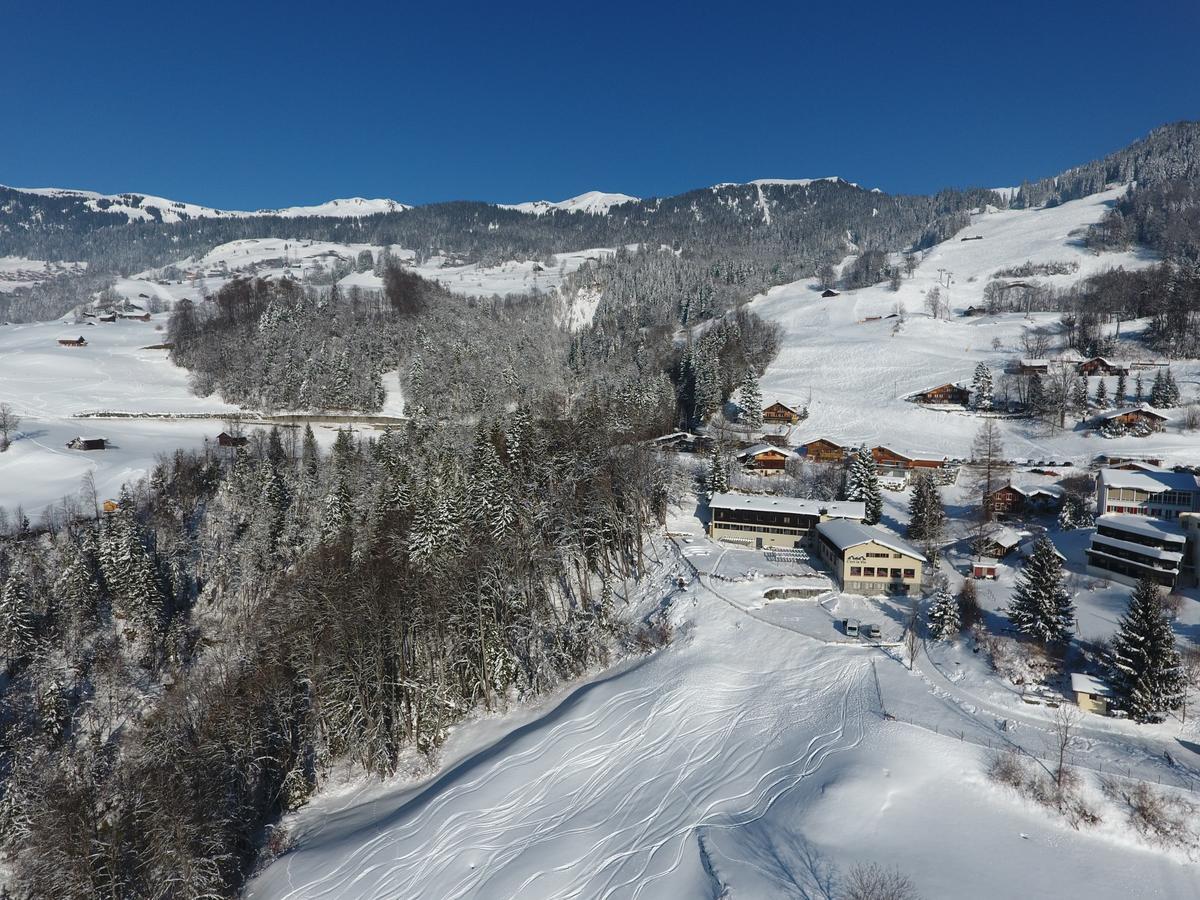 Family & Mountain Lodge C'Est La Vie ฮาลสิแบร์ก ภายนอก รูปภาพ
